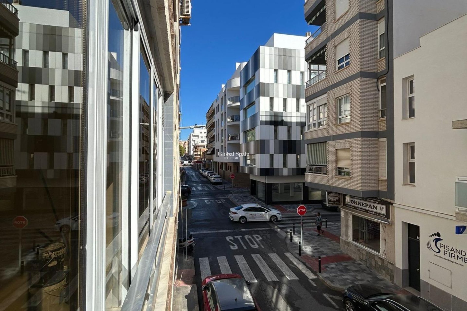 Odsprzedaż - MIESZKANIE -
TORREVIEJA - Torrevieja