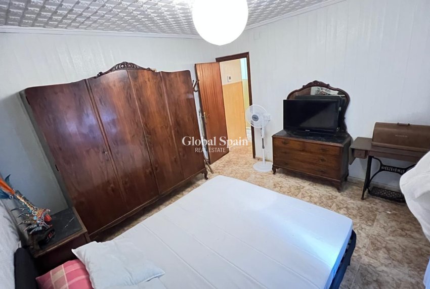 Odsprzedaż - MIESZKANIE -
TORREVIEJA - Torrevieja