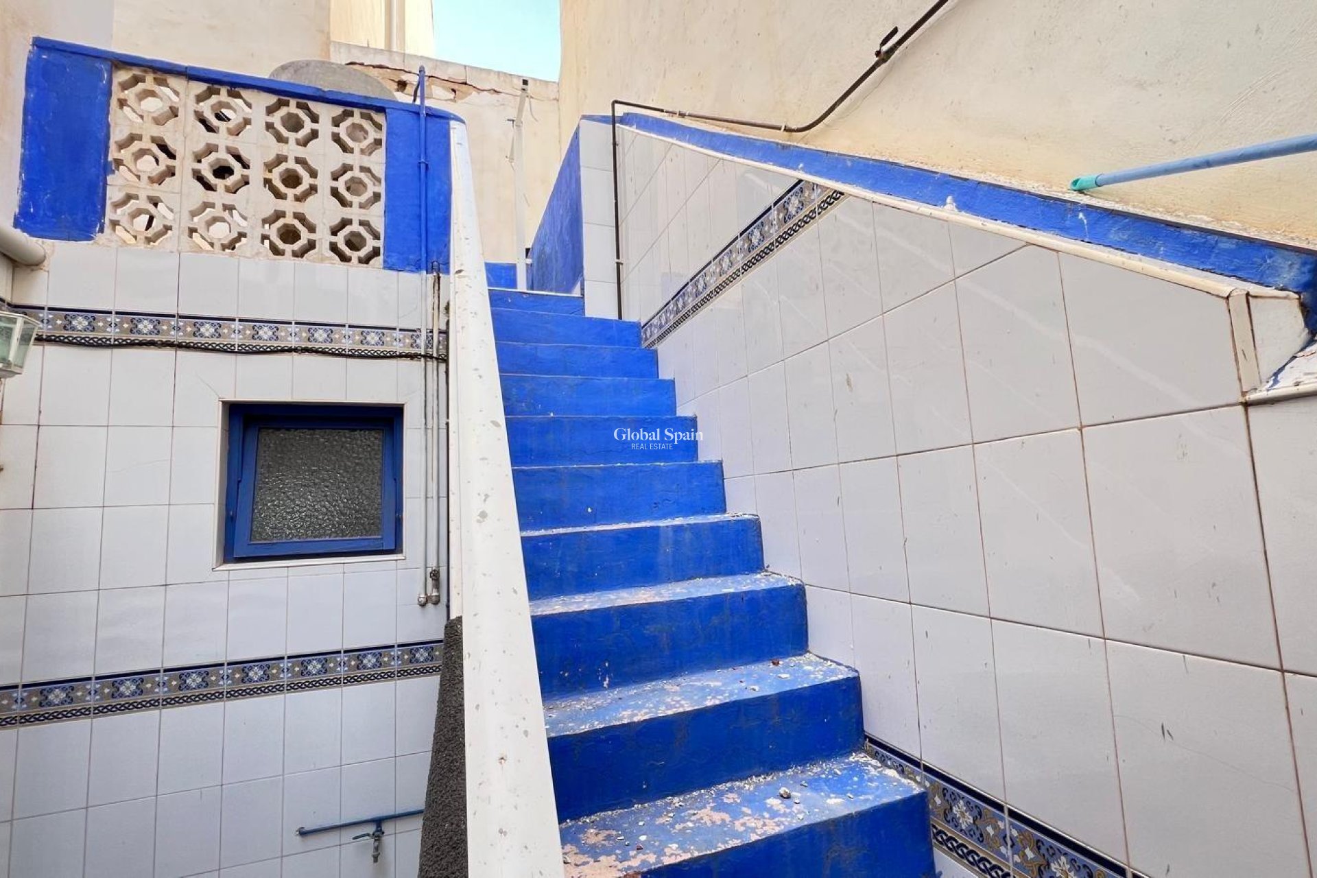 Odsprzedaż - MIESZKANIE -
TORREVIEJA - Torrevieja