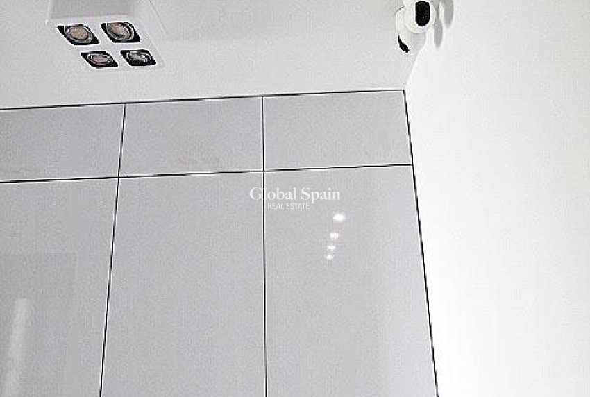 Odsprzedaż - MIESZKANIE -
TORREVIEJA - Torrevieja