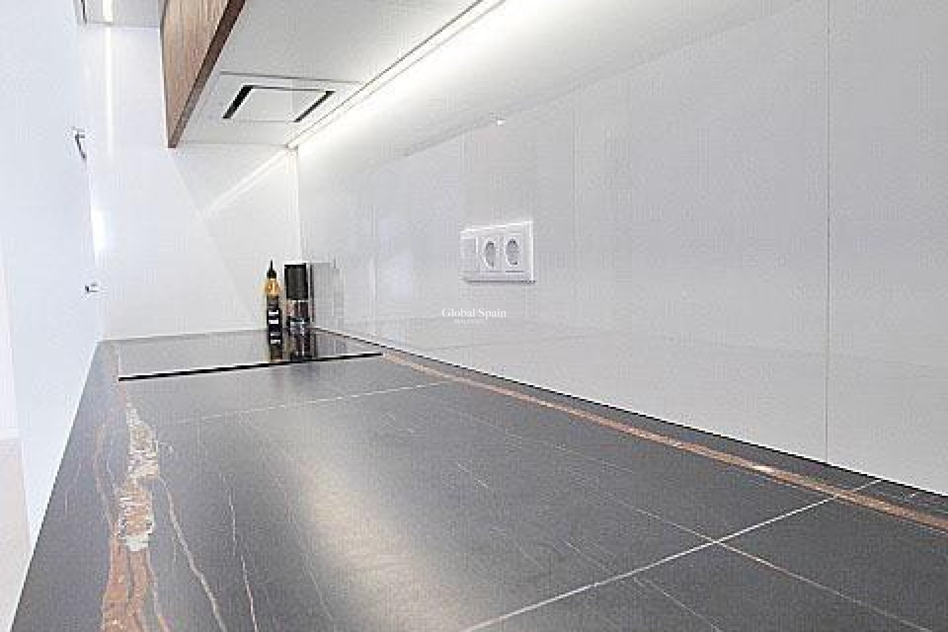 Odsprzedaż - MIESZKANIE -
TORREVIEJA - Torrevieja