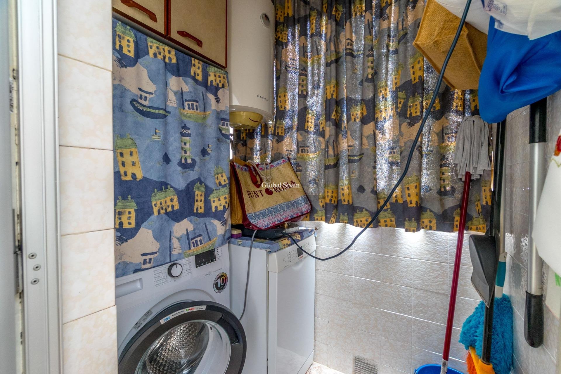 Odsprzedaż - MIESZKANIE -
TORREVIEJA - Torrevieja