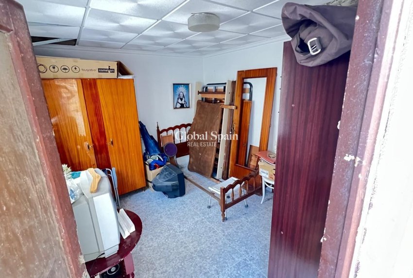 Odsprzedaż - MIESZKANIE -
TORREVIEJA - Torrevieja