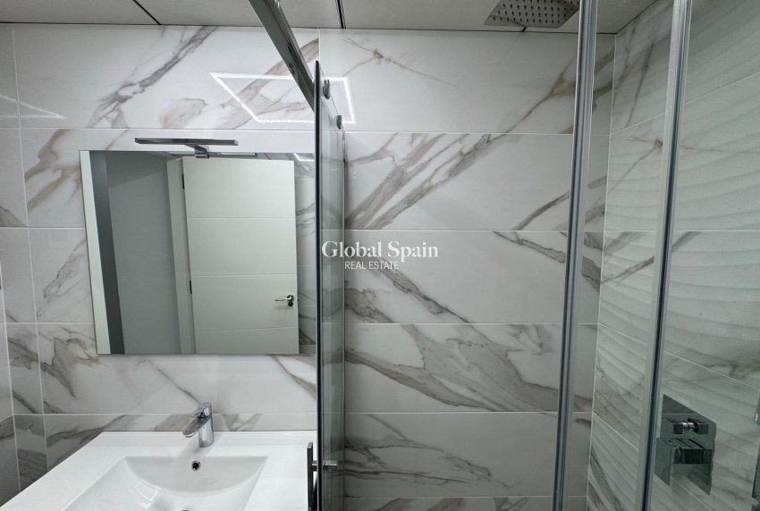 Odsprzedaż - MIESZKANIE -
TORREVIEJA - Torrevieja