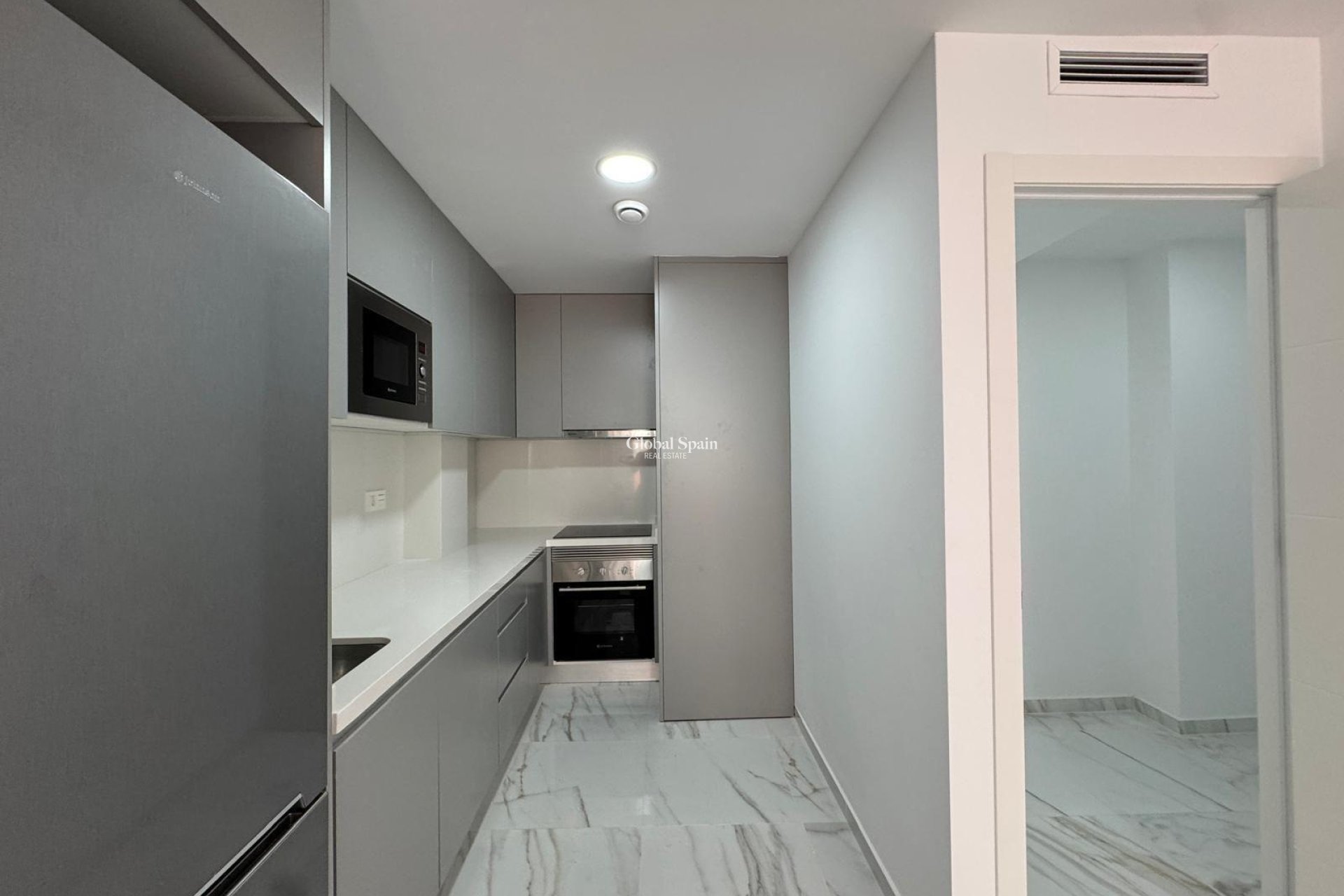 Odsprzedaż - MIESZKANIE -
TORREVIEJA - Torrevieja