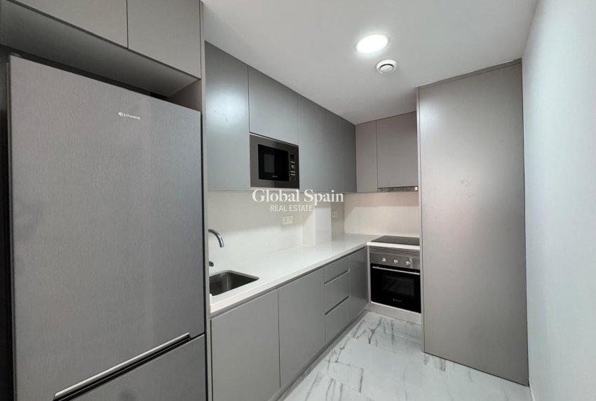 Odsprzedaż - MIESZKANIE -
TORREVIEJA - Torrevieja