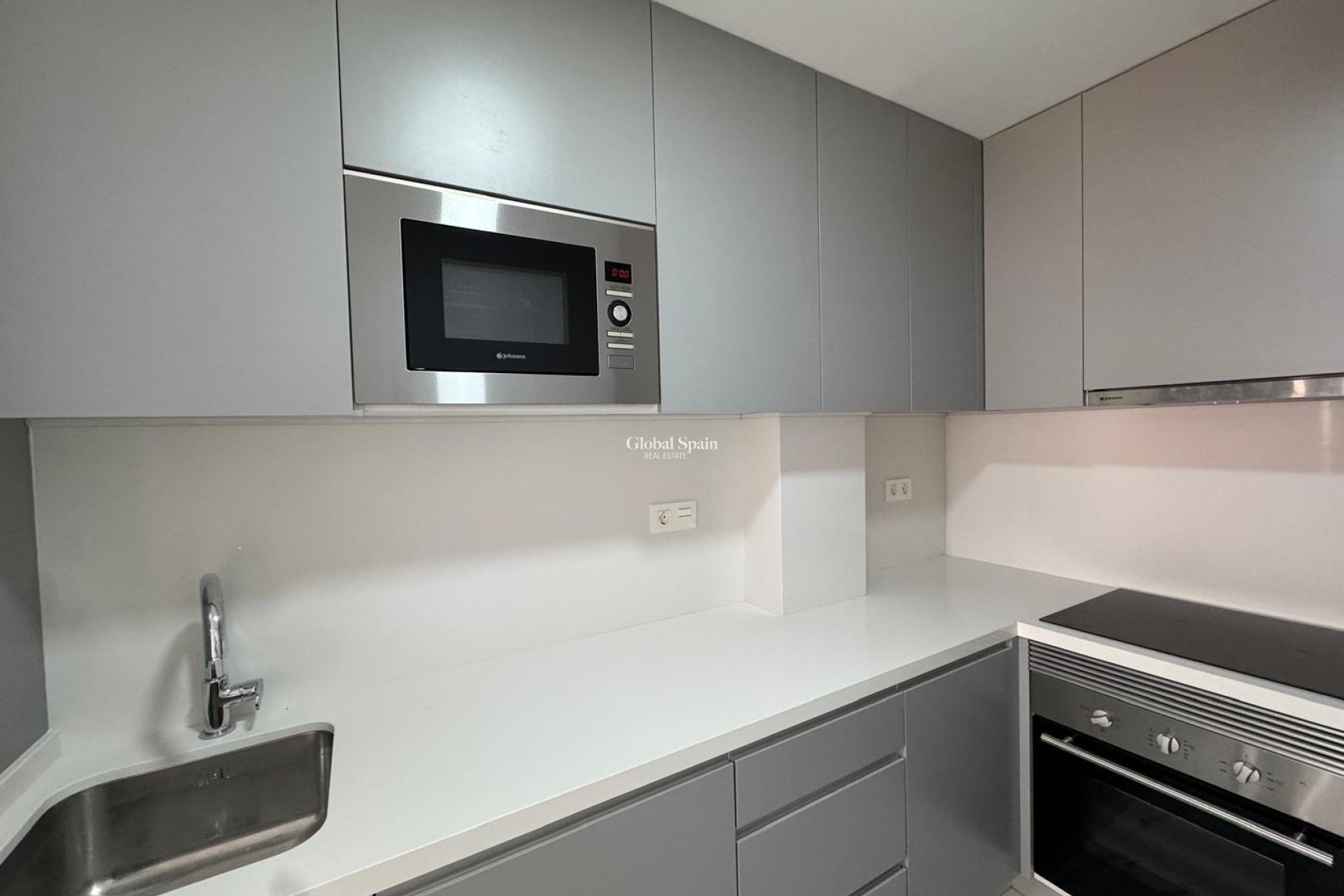 Odsprzedaż - MIESZKANIE -
TORREVIEJA - Torrevieja