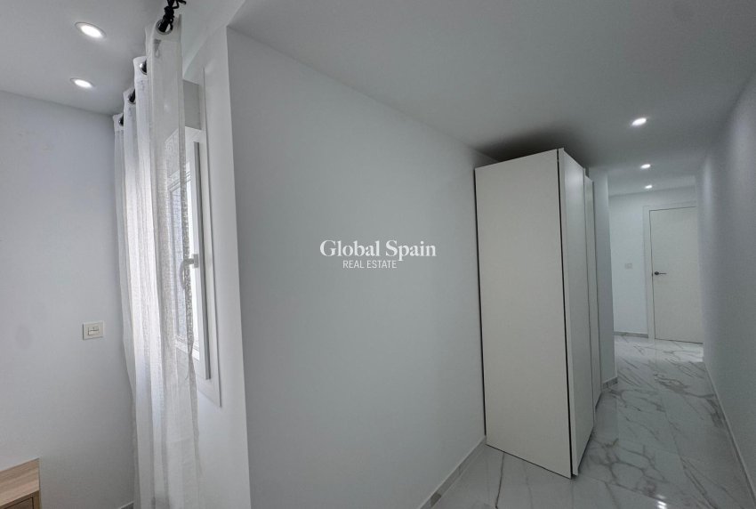 Odsprzedaż - MIESZKANIE -
TORREVIEJA - Torrevieja