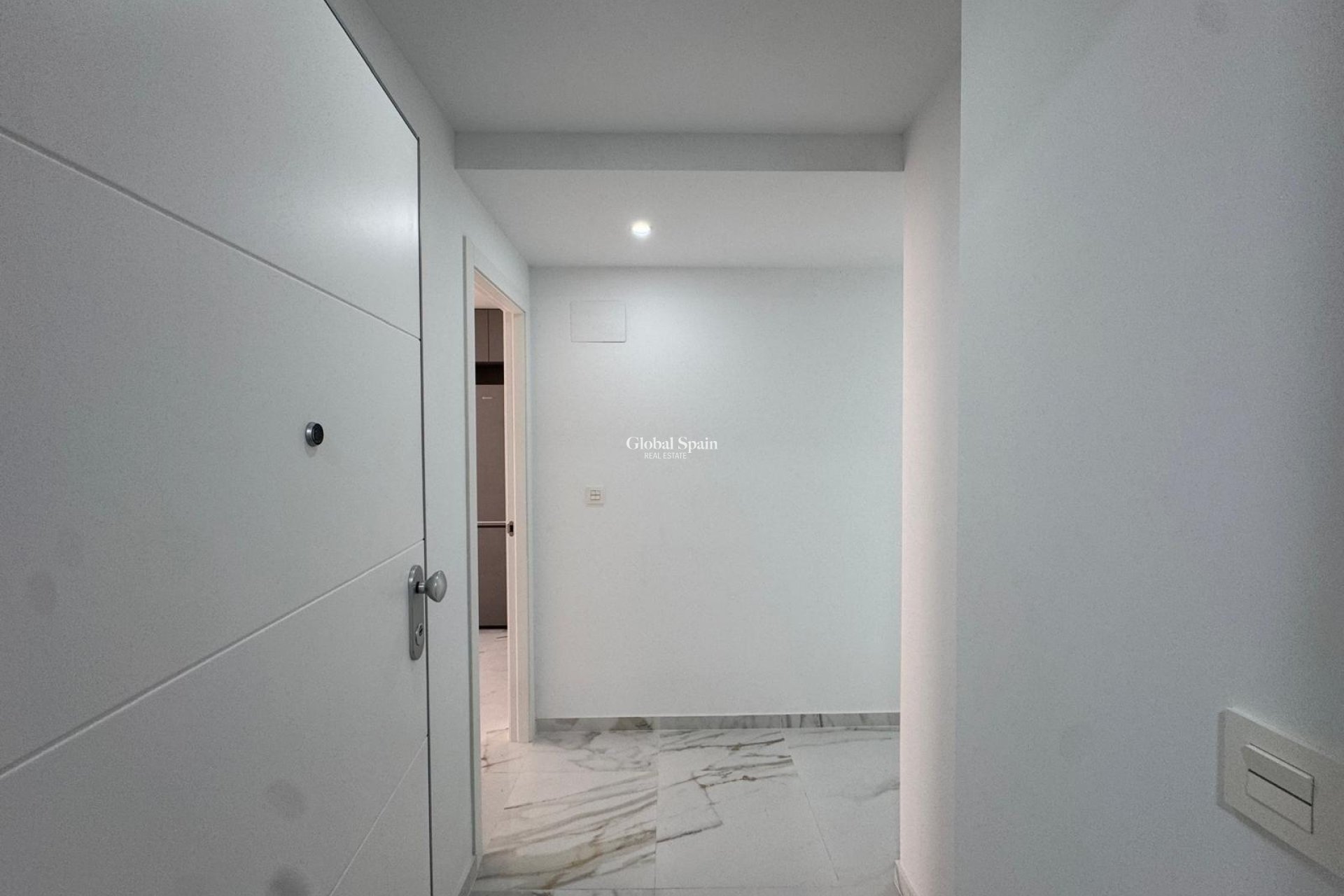 Odsprzedaż - MIESZKANIE -
TORREVIEJA - Torrevieja