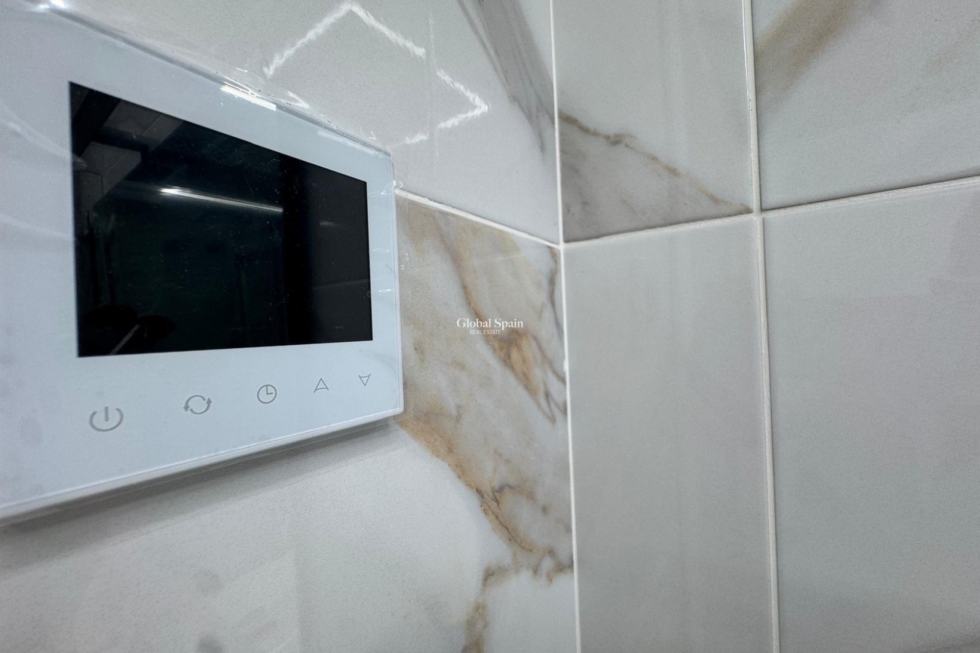 Odsprzedaż - MIESZKANIE -
TORREVIEJA - Torrevieja