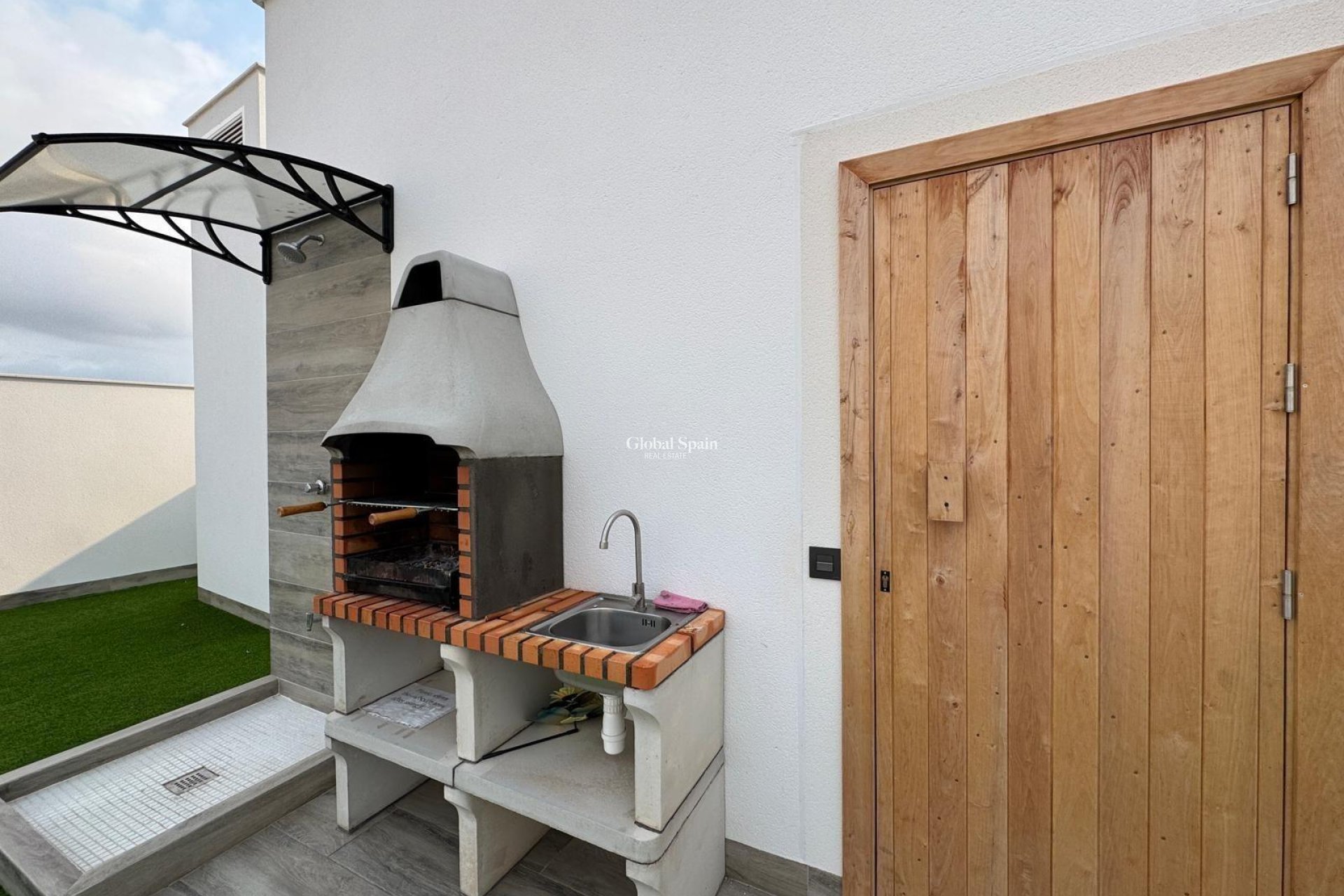 Odsprzedaż - MIESZKANIE -
TORREVIEJA - Torrevieja