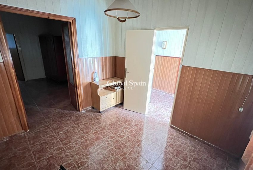 Odsprzedaż - MIESZKANIE -
TORREVIEJA - Torrevieja