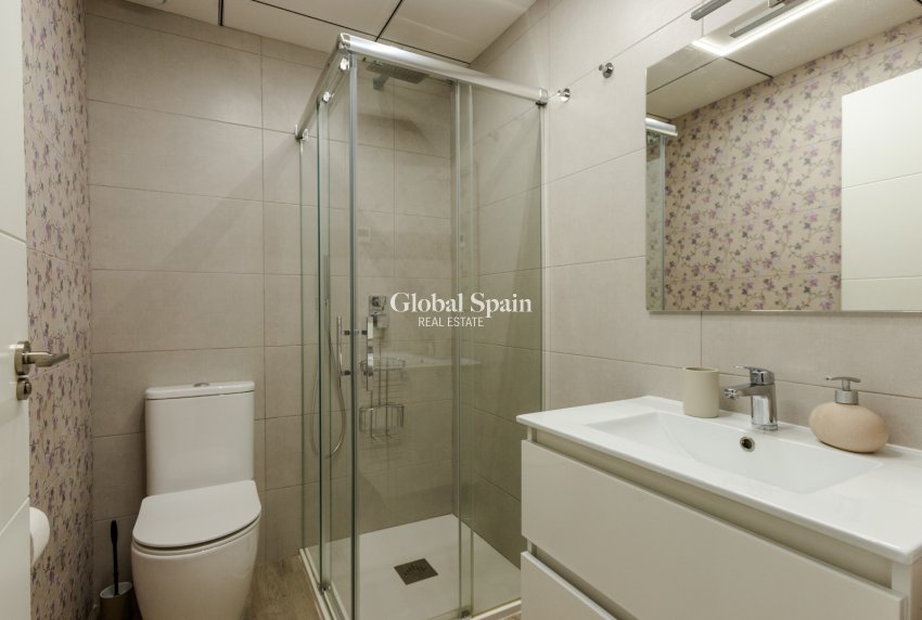 Odsprzedaż - MIESZKANIE -
TORREVIEJA - Torrevieja
