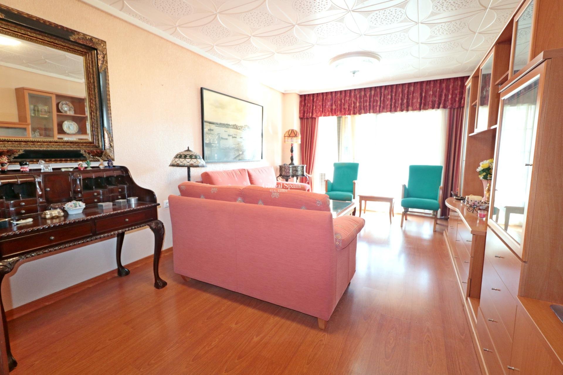 Odsprzedaż - MIESZKANIE -
TORREVIEJA - Torrevieja