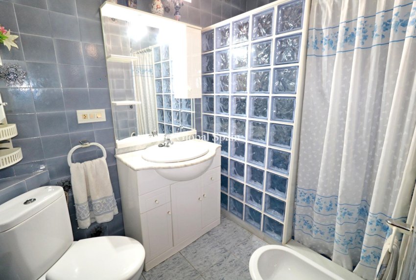 Odsprzedaż - MIESZKANIE -
TORREVIEJA - Torrevieja