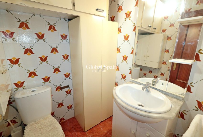 Odsprzedaż - MIESZKANIE -
TORREVIEJA - Torrevieja