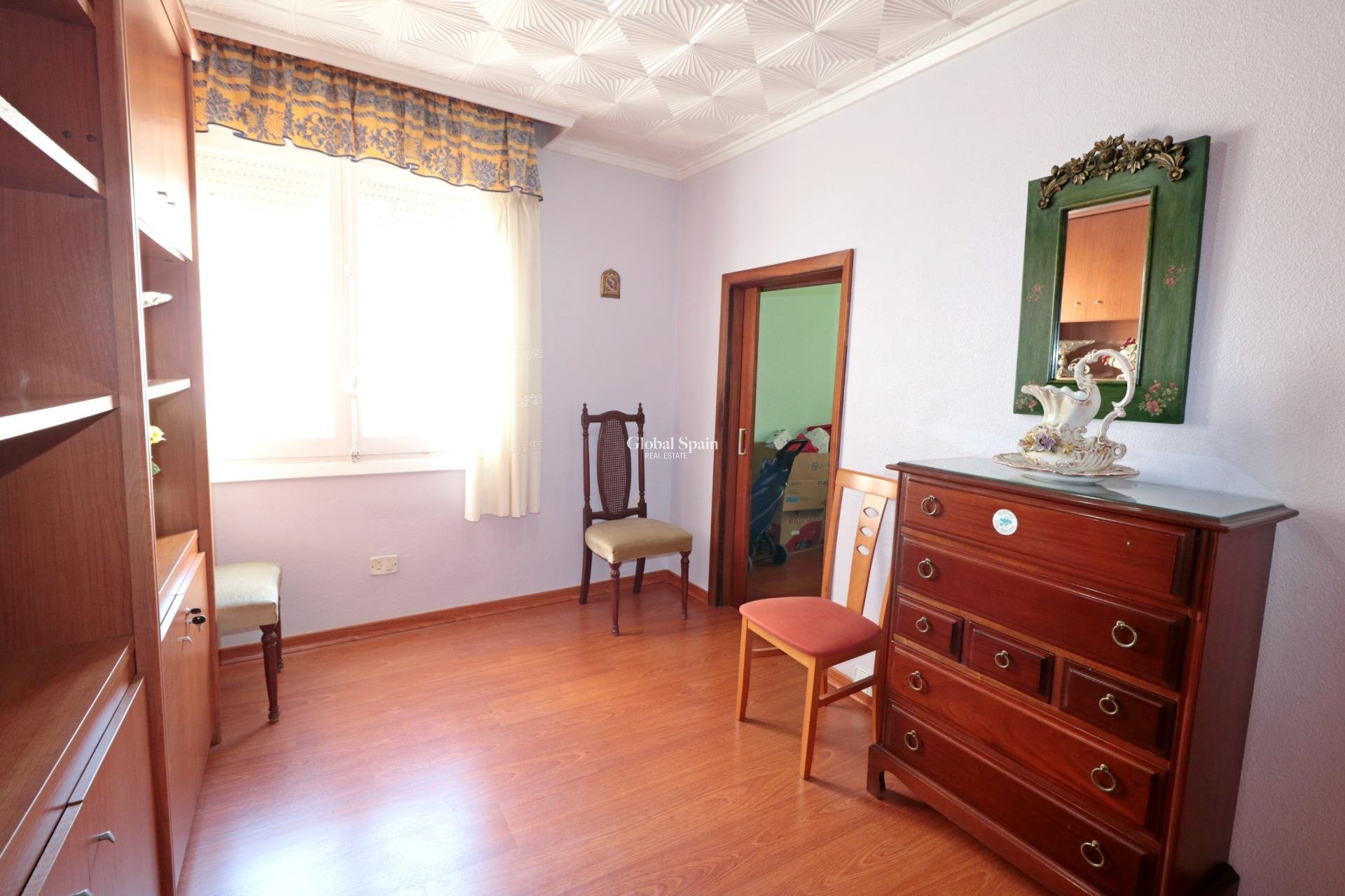 Odsprzedaż - MIESZKANIE -
TORREVIEJA - Torrevieja