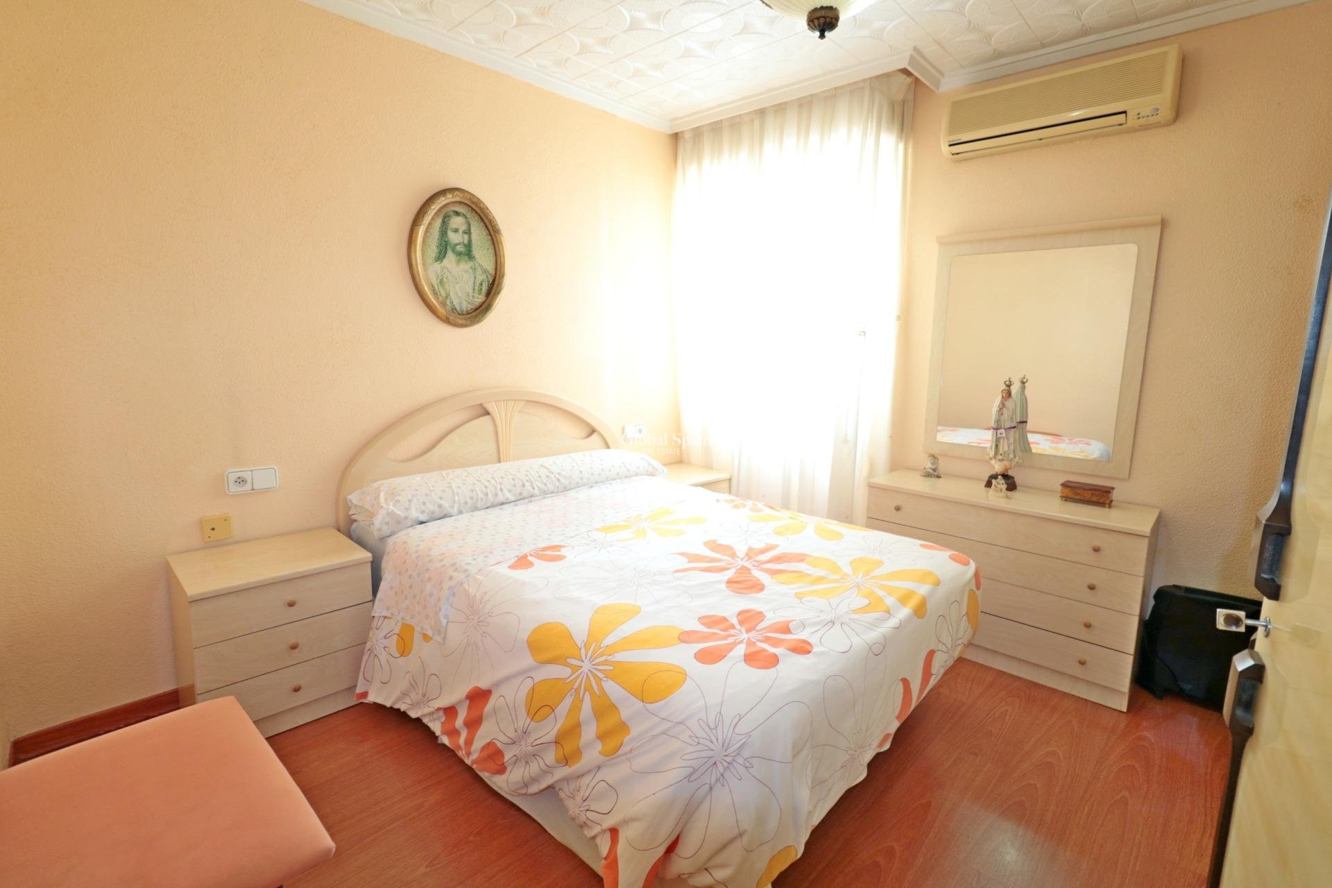 Odsprzedaż - MIESZKANIE -
TORREVIEJA - Torrevieja