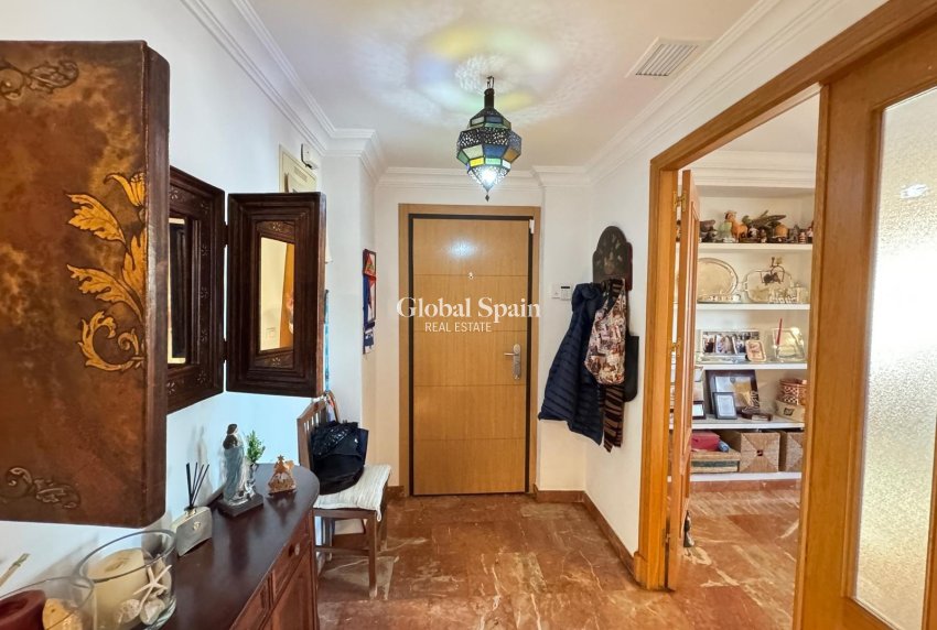 Odsprzedaż - MIESZKANIE -
TORREVIEJA - Torrevieja