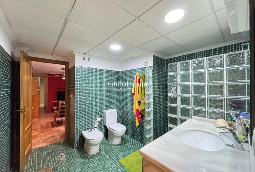 Odsprzedaż - MIESZKANIE -
TORREVIEJA - Torrevieja