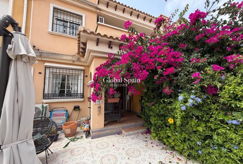 Odsprzedaż - MIESZKANIE -
TORREVIEJA - Zona Los Frutales