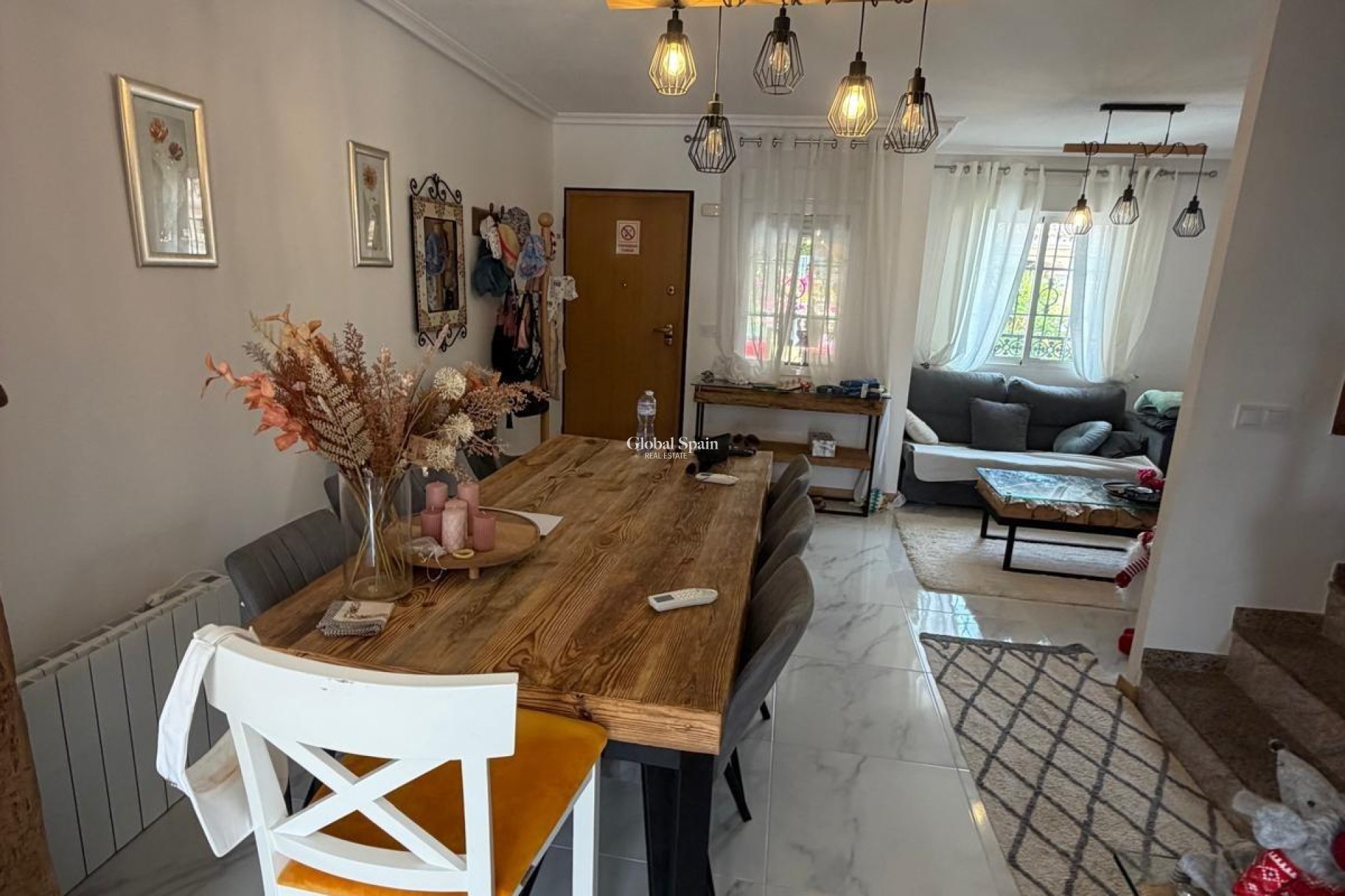 Odsprzedaż - MIESZKANIE -
TORREVIEJA - Zona Los Frutales