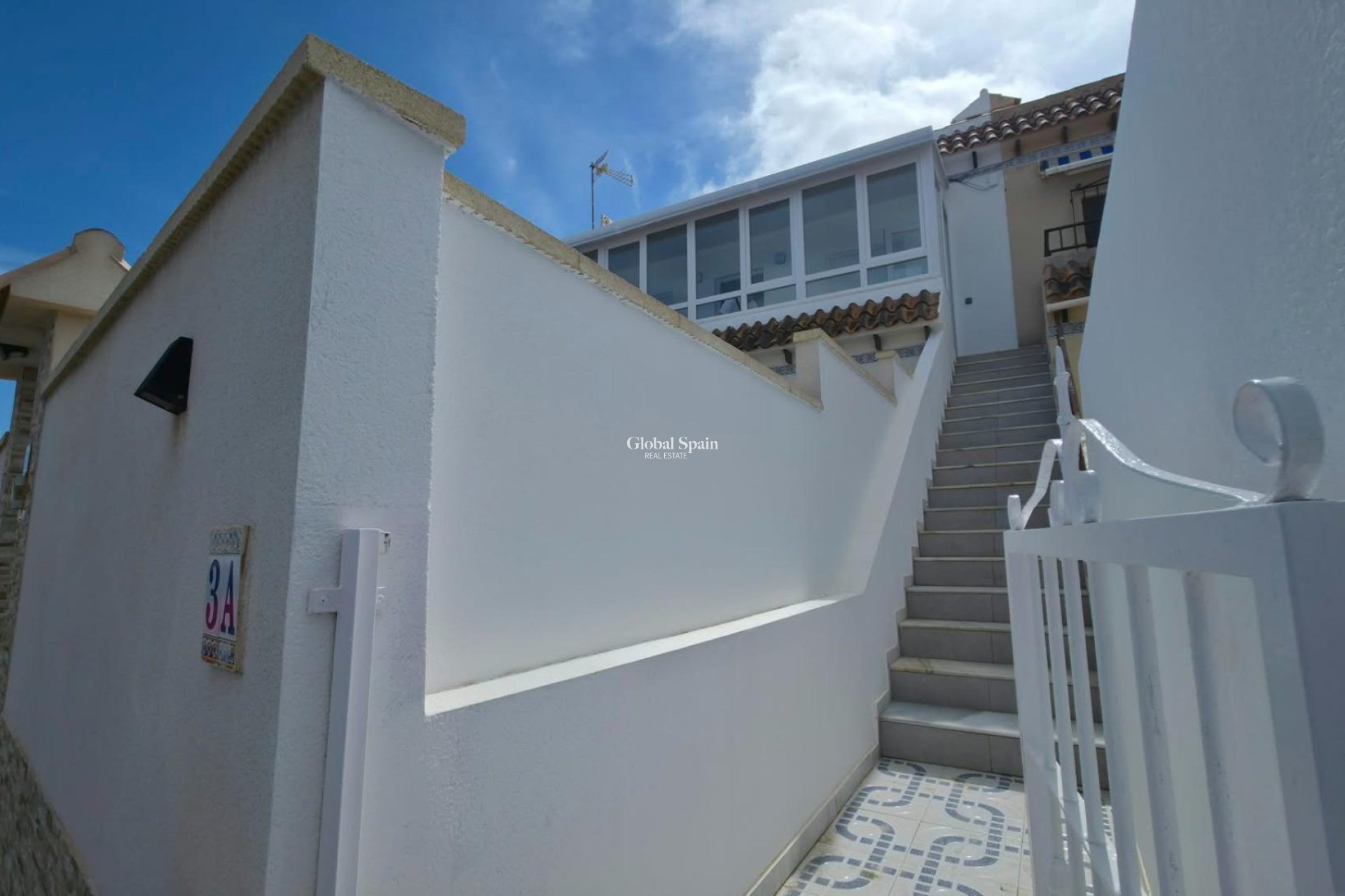 Odsprzedaż - MIESZKANIE -
TORREVIEJA - Zona Los Frutales