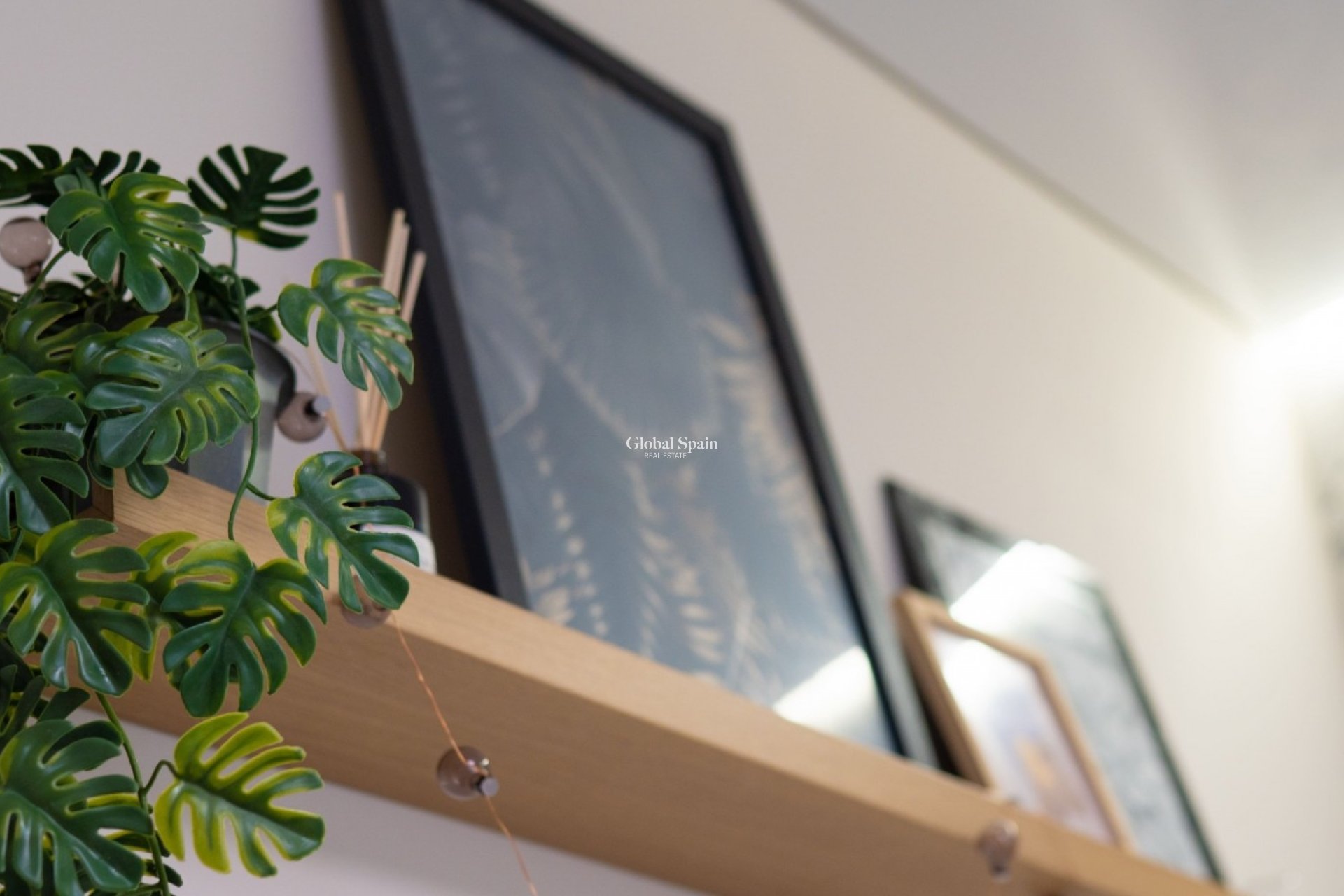 Odsprzedaż - MIESZKANIE -
TORREVIEJA - 