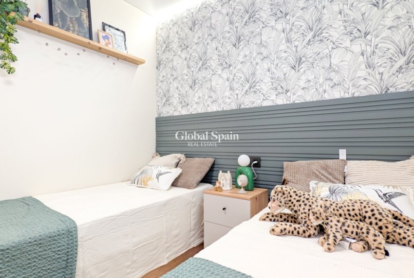 Odsprzedaż - MIESZKANIE -
TORREVIEJA - 