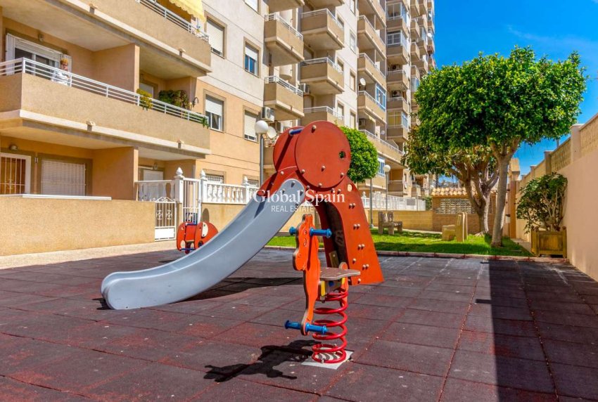 Odsprzedaż - MIESZKANIE -
TORREVIEJA - 