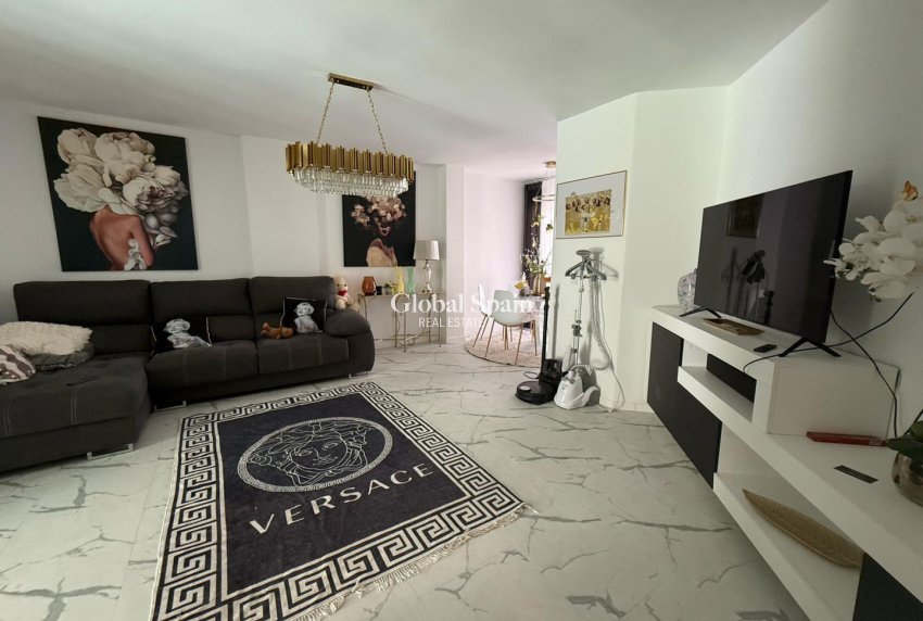 Odsprzedaż - MIESZKANIE -
TORREVIEJA - 