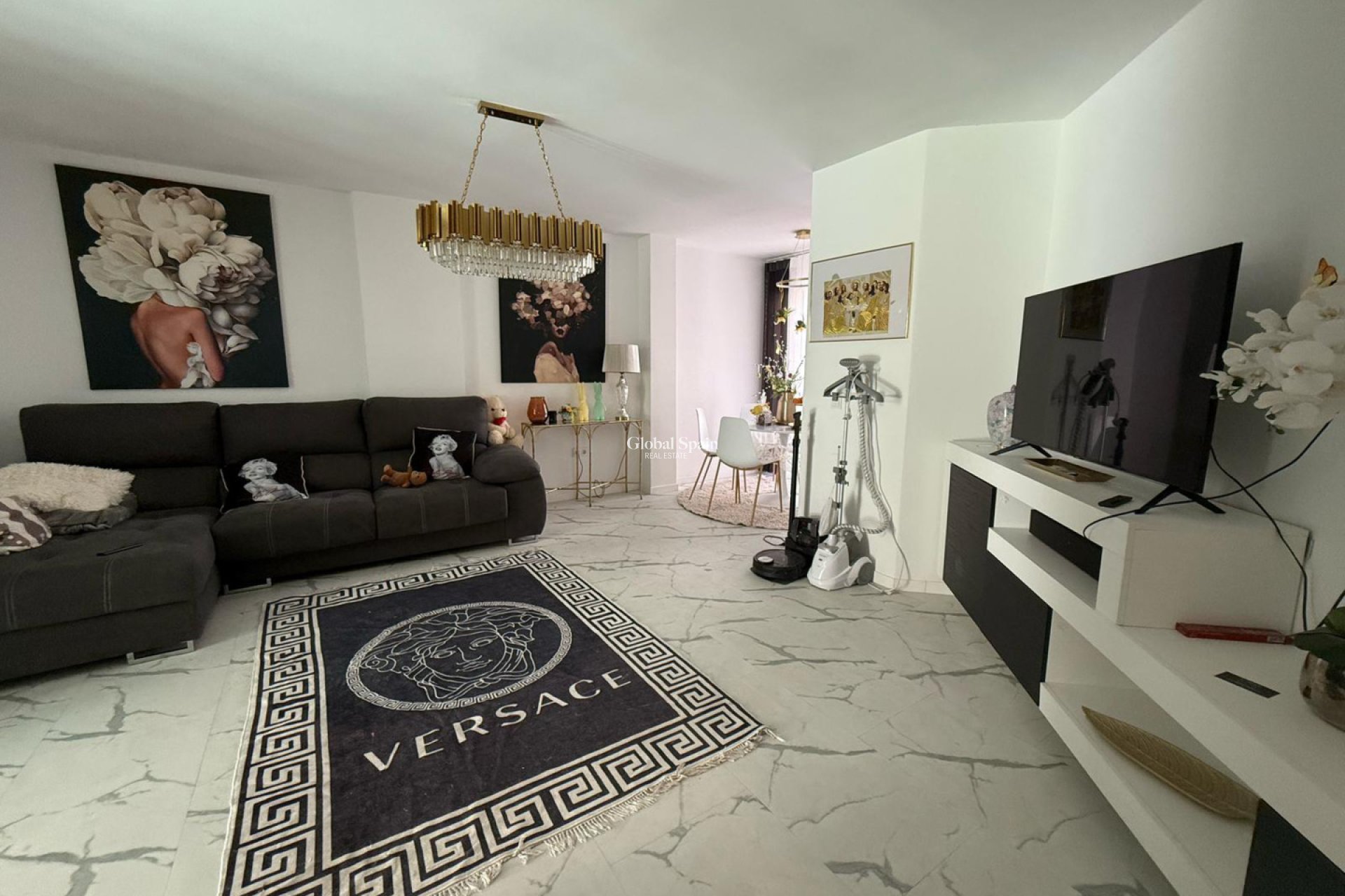 Odsprzedaż - MIESZKANIE -
TORREVIEJA - 