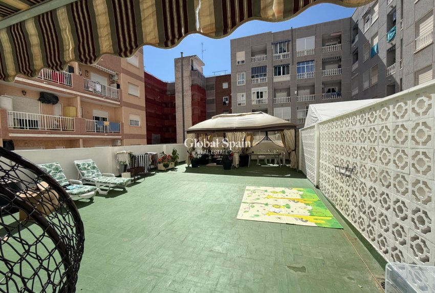 Odsprzedaż - MIESZKANIE -
TORREVIEJA - 