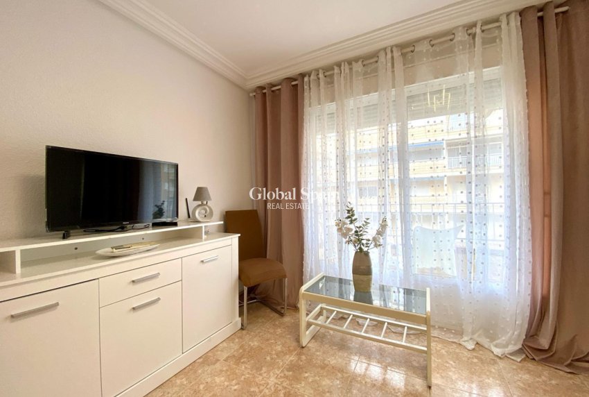 Odsprzedaż - MIESZKANIE -
TORREVIEJA - 