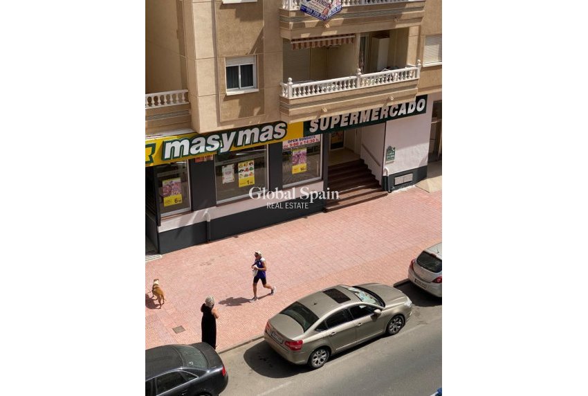 Odsprzedaż - MIESZKANIE -
TORREVIEJA - 