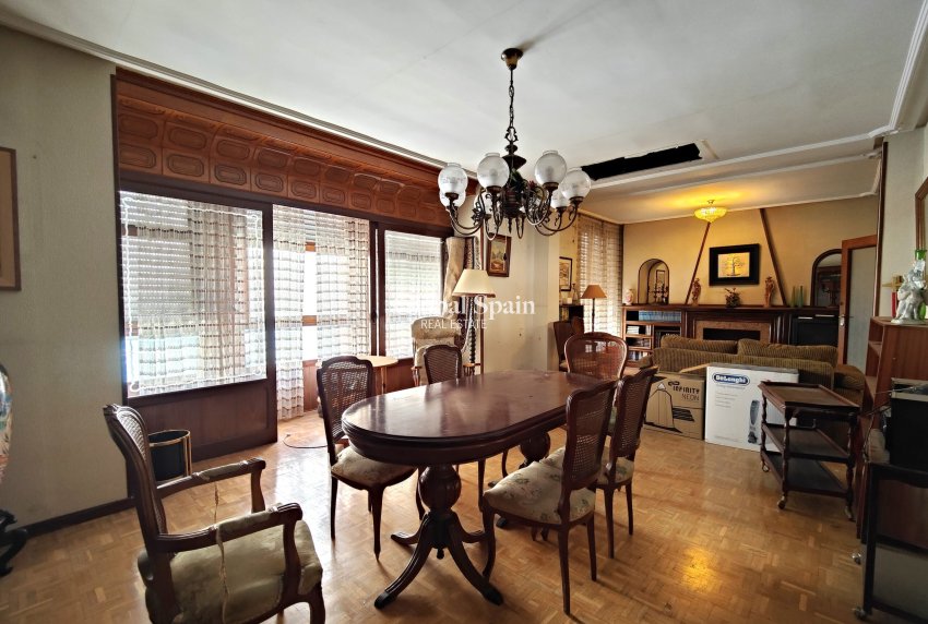 Odsprzedaż - MIESZKANIE -
TORREVIEJA - 