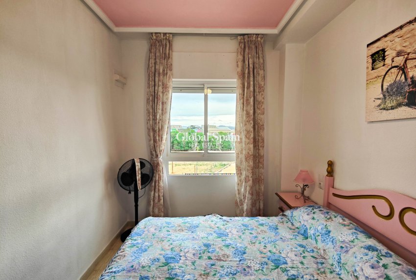 Odsprzedaż - MIESZKANIE -
TORREVIEJA - 