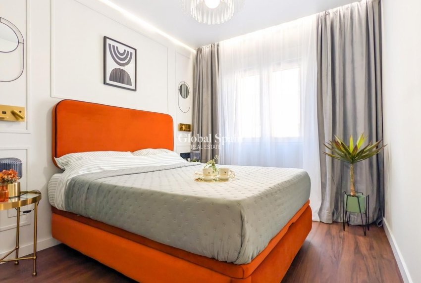 Odsprzedaż - MIESZKANIE -
TORREVIEJA - 