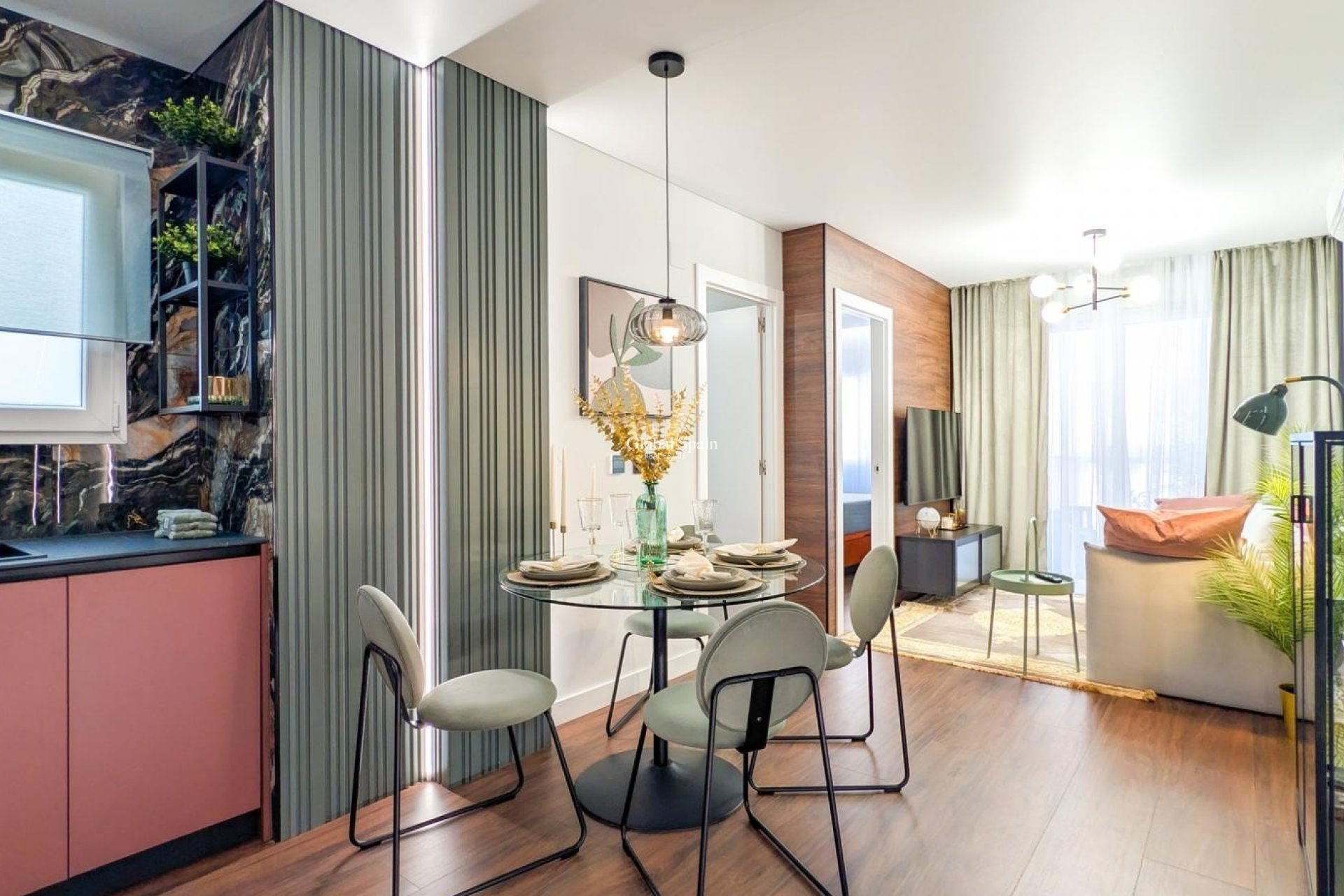 Odsprzedaż - MIESZKANIE -
TORREVIEJA - 