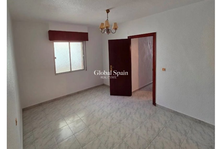 Odsprzedaż - MIESZKANIE -
TORREVIEJA - 