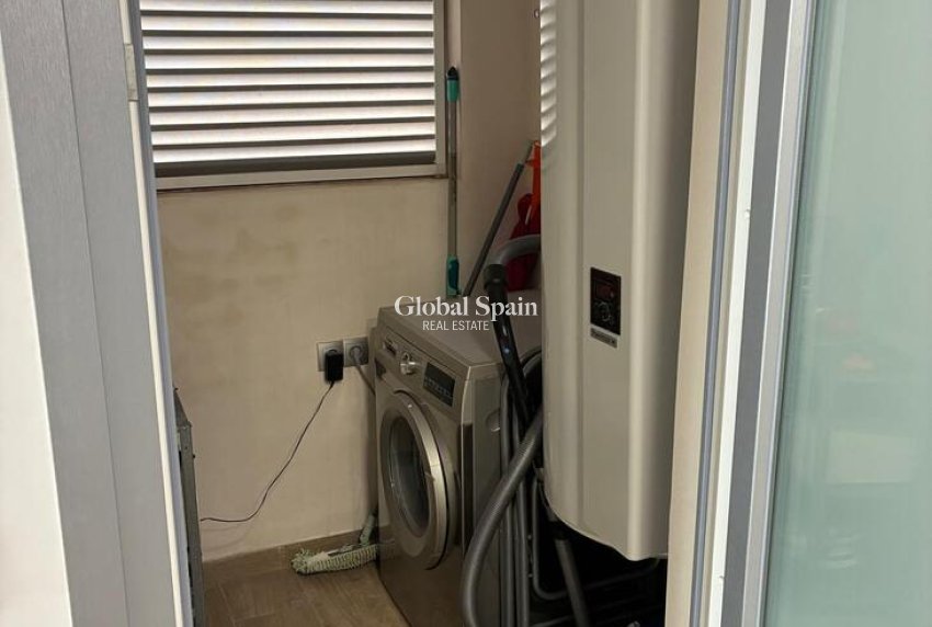 Odsprzedaż - MIESZKANIE -
TORREVIEJA - 