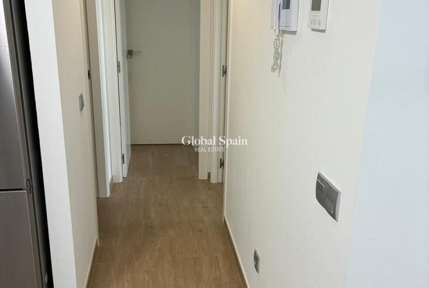 Odsprzedaż - MIESZKANIE -
TORREVIEJA - 