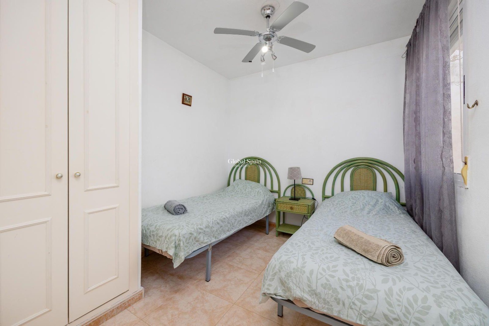 Odsprzedaż - MIESZKANIE -
TORREVIEJA - 