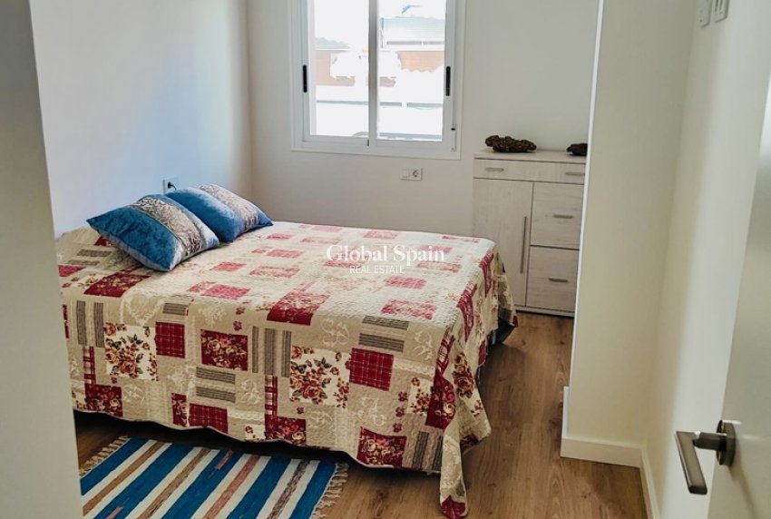 Odsprzedaż - MIESZKANIE -
TORREVIEJA - 