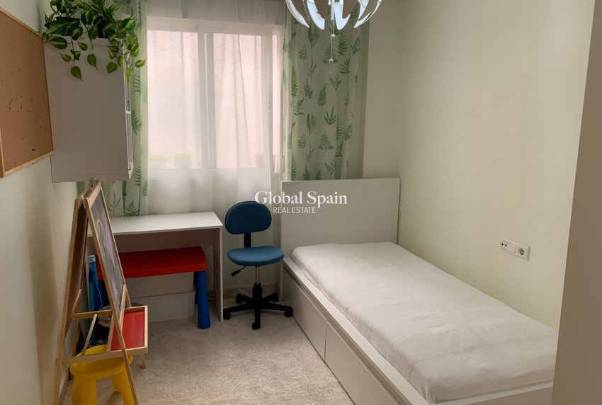 Odsprzedaż - MIESZKANIE -
TORREVIEJA - 