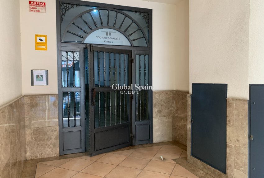 Odsprzedaż - MIESZKANIE -
TORREVIEJA - 