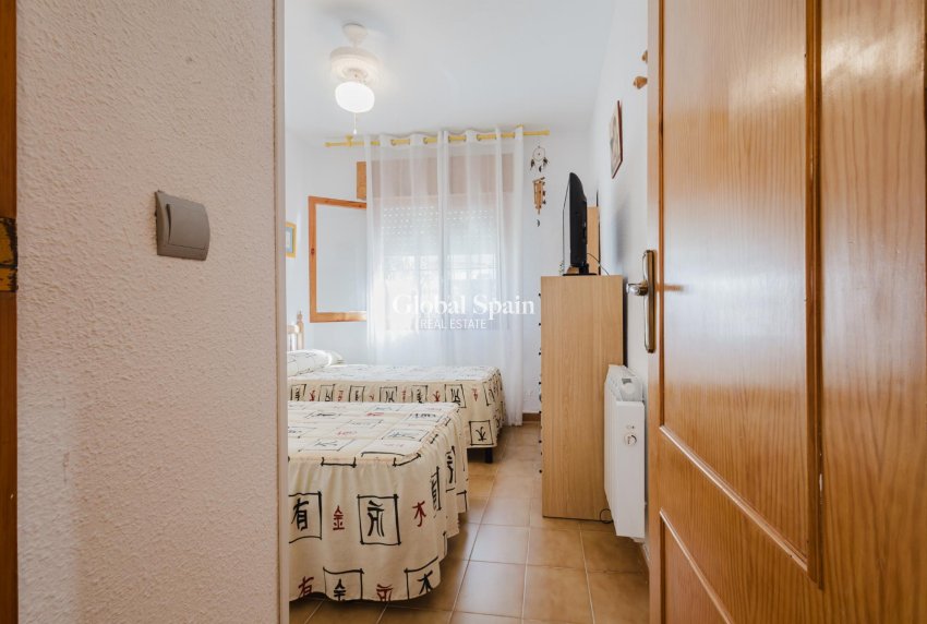 Odsprzedaż - MIESZKANIE -
TORREVIEJA - 