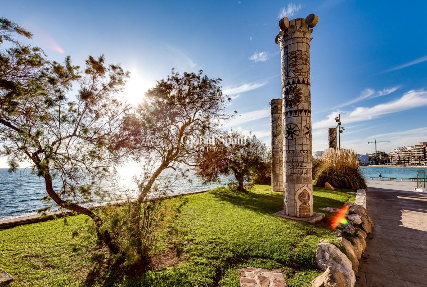 Odsprzedaż - MIESZKANIE -
TORREVIEJA - 