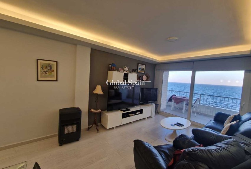 Odsprzedaż - MIESZKANIE -
TORREVIEJA - 