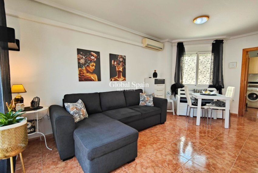 Odsprzedaż - MIESZKANIE -
TORREVIEJA - 